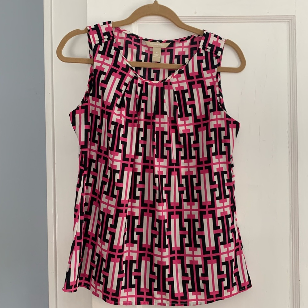 Banana Republic sleeveless blouse. Size medium